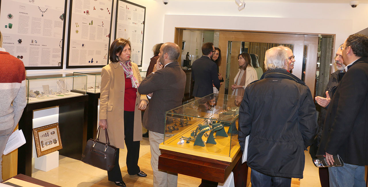 ilovebrides.pt Ourivesaria Tavares o Mistério das Birthstones